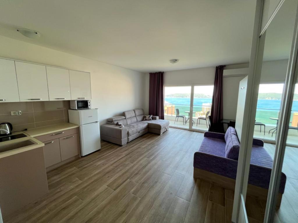 Apartments Gc 3 Rafajlovići Exteriör bild
